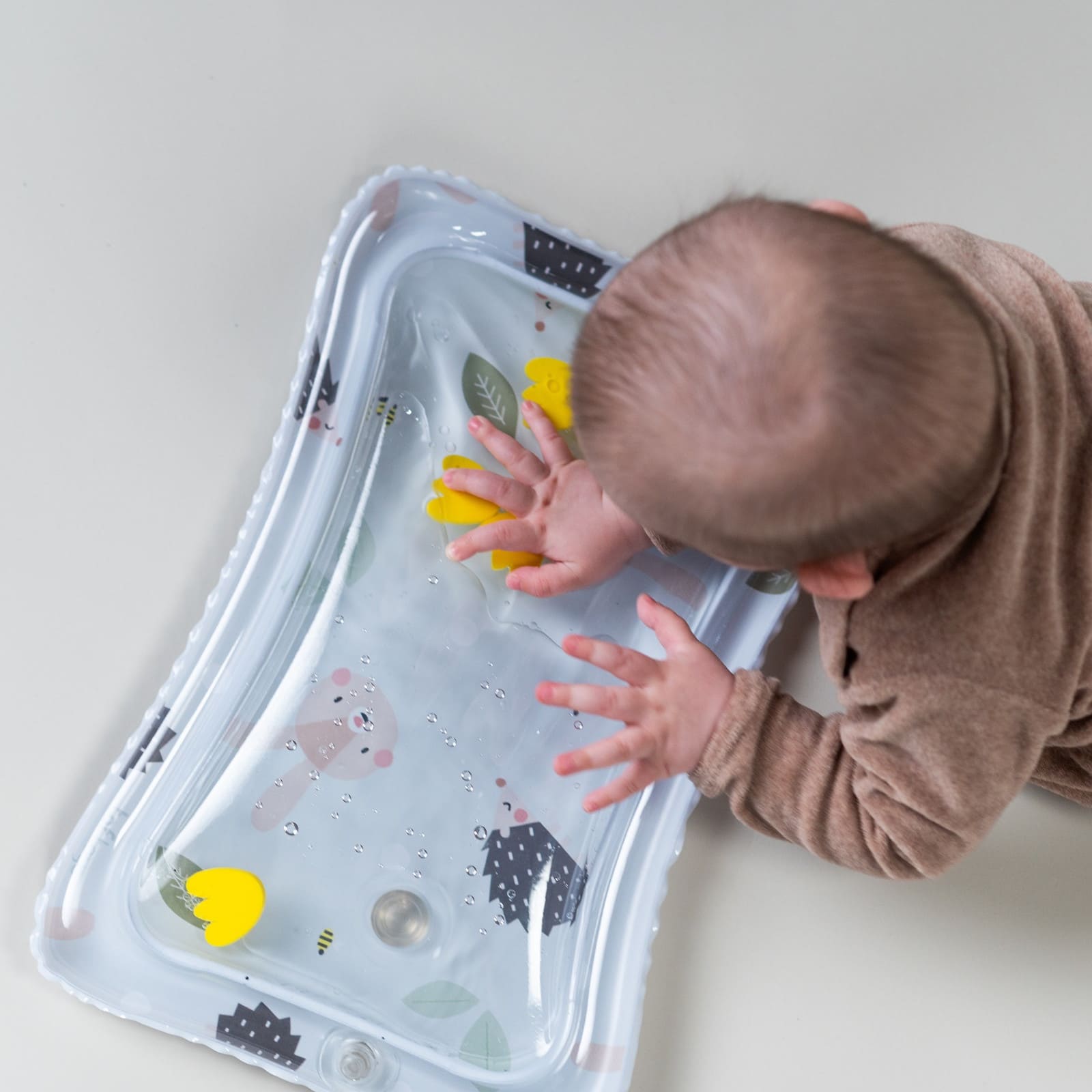 TAF-TOYS Geschenkset Tummy Time 7-teilig