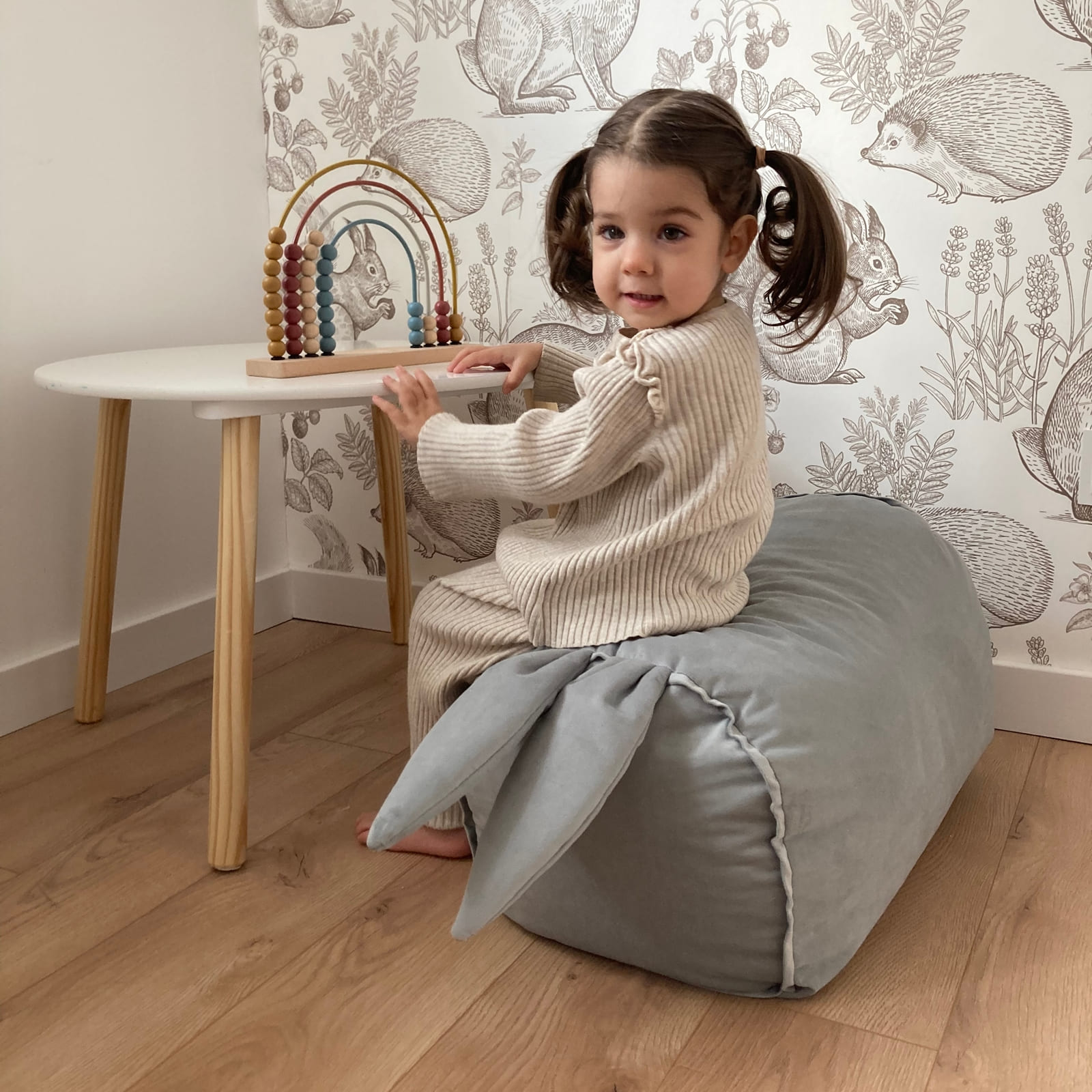 LIL'THINGS Pouf Lapin gris