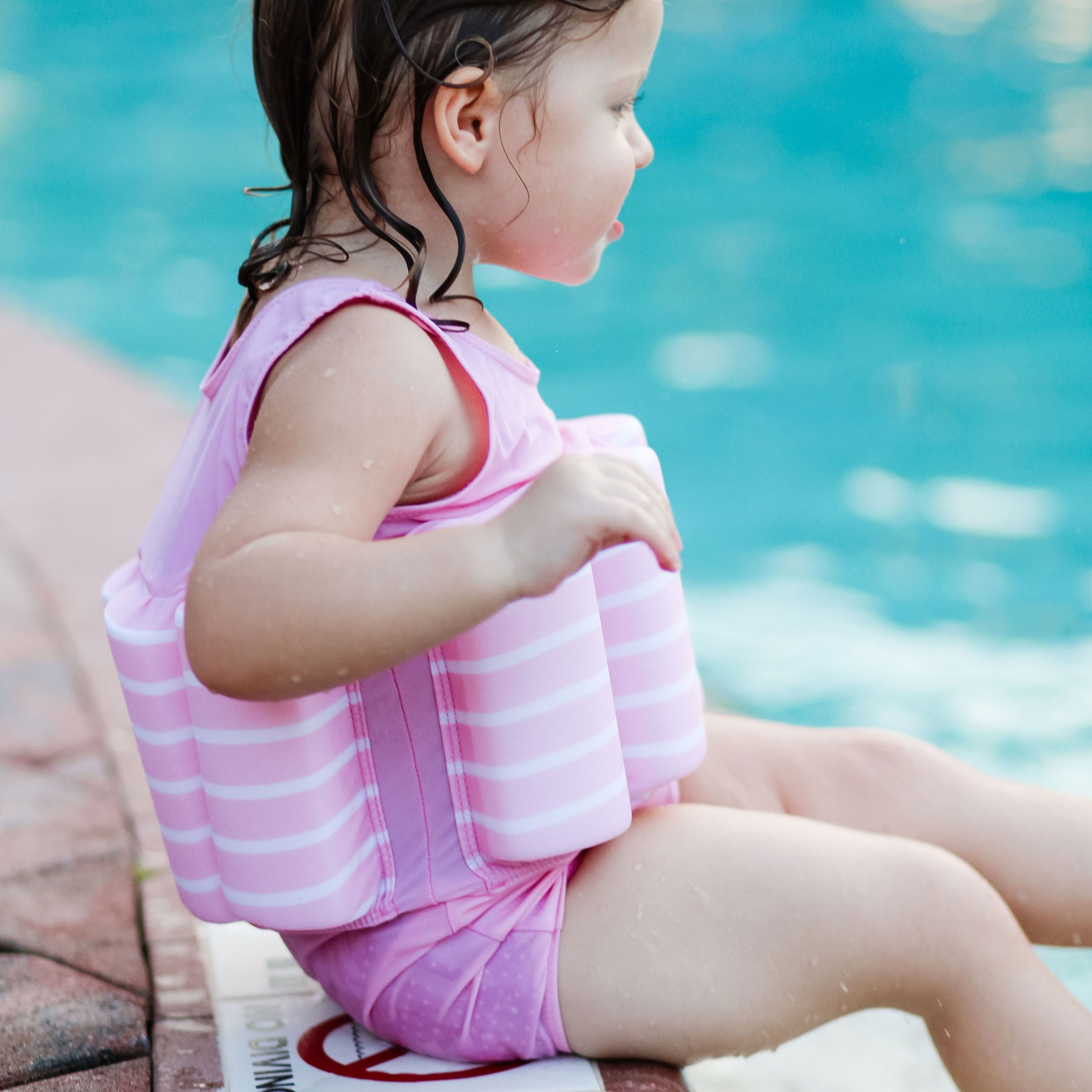 KONFIDENCE Badeanzug mit Schwimmhilfe rosa mit Streifen, 12-24 Monate