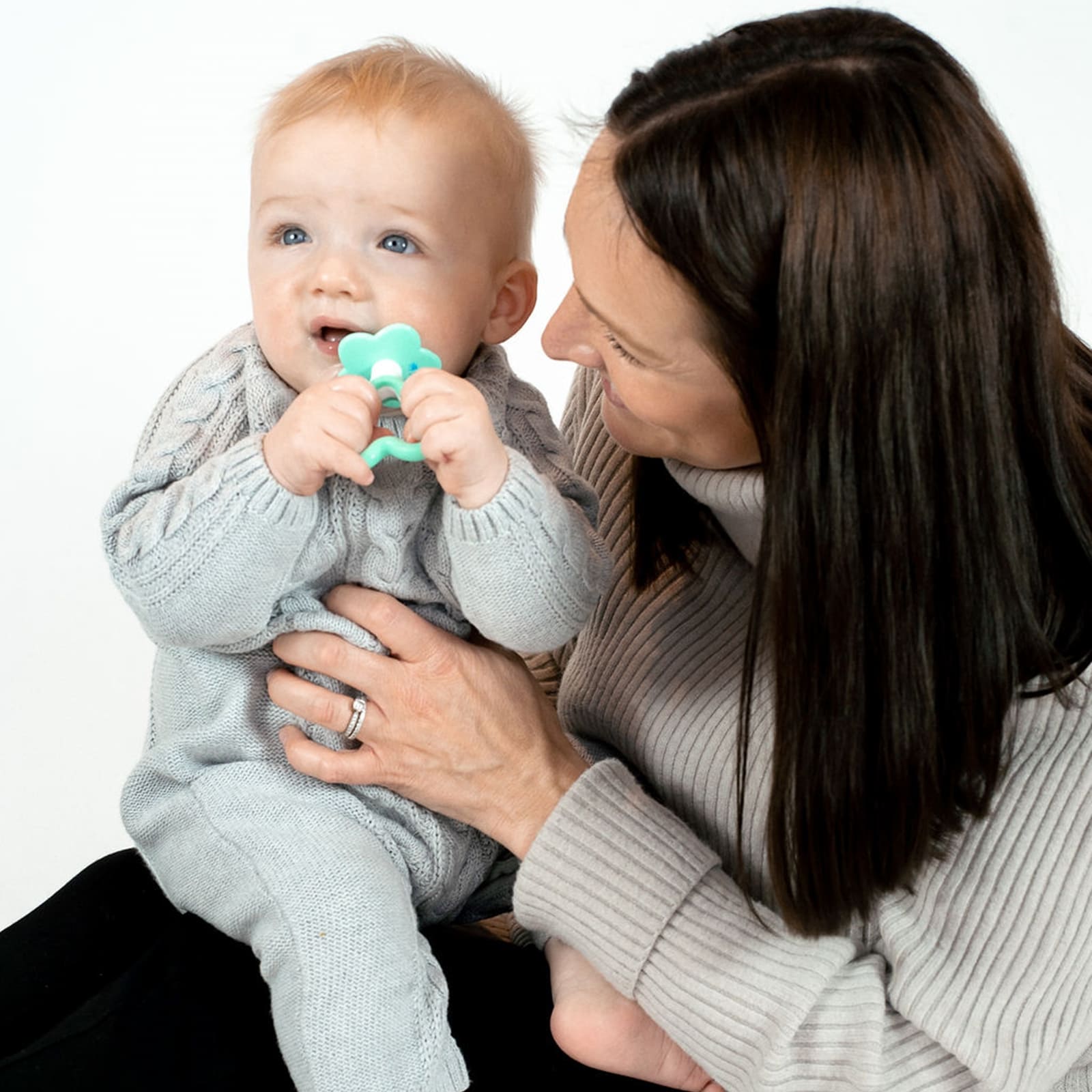 BRUSH-BABY Brosse à dents et anneau de dentition pour bébé