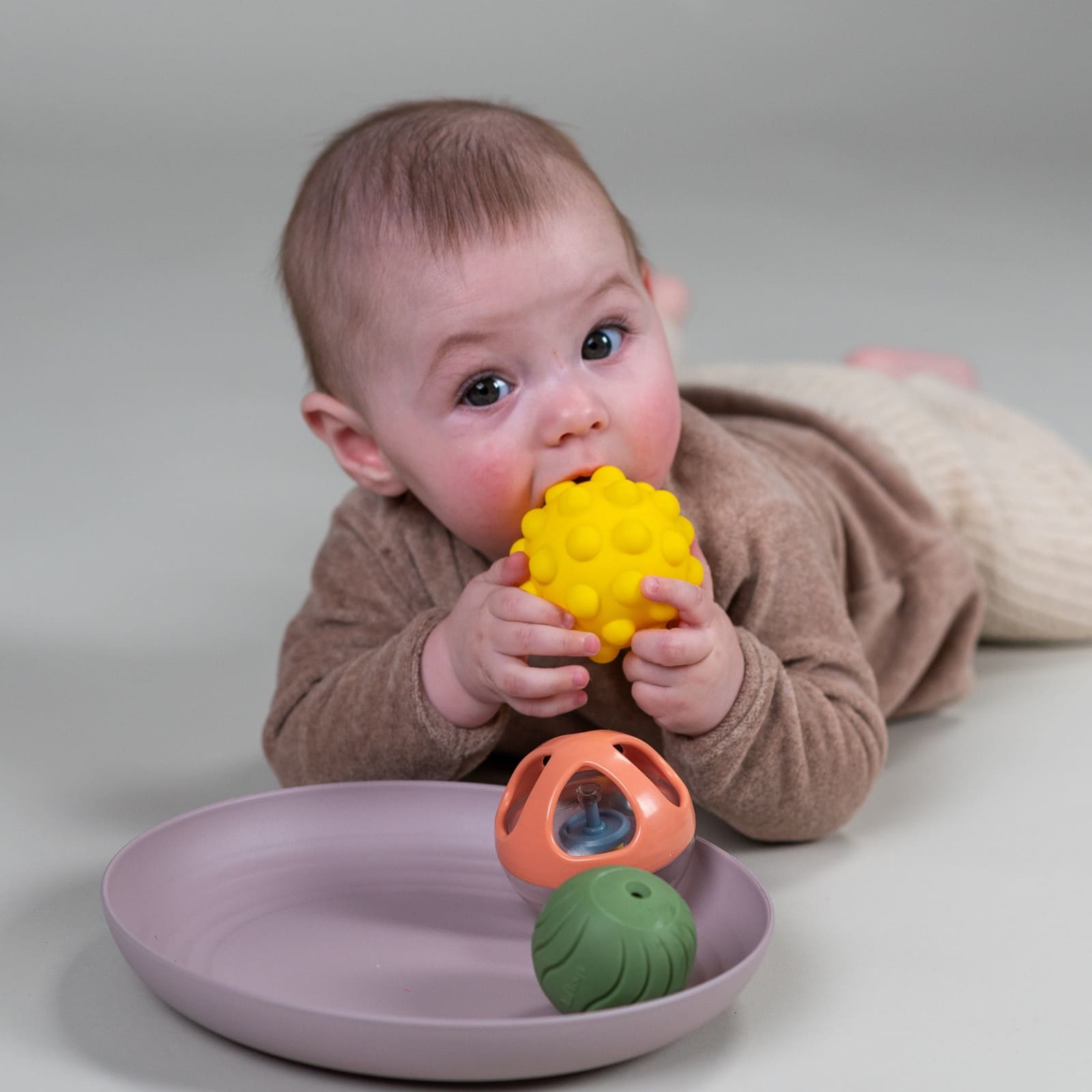 TAF-TOYS Geschenkset Tummy Time 7-teilig