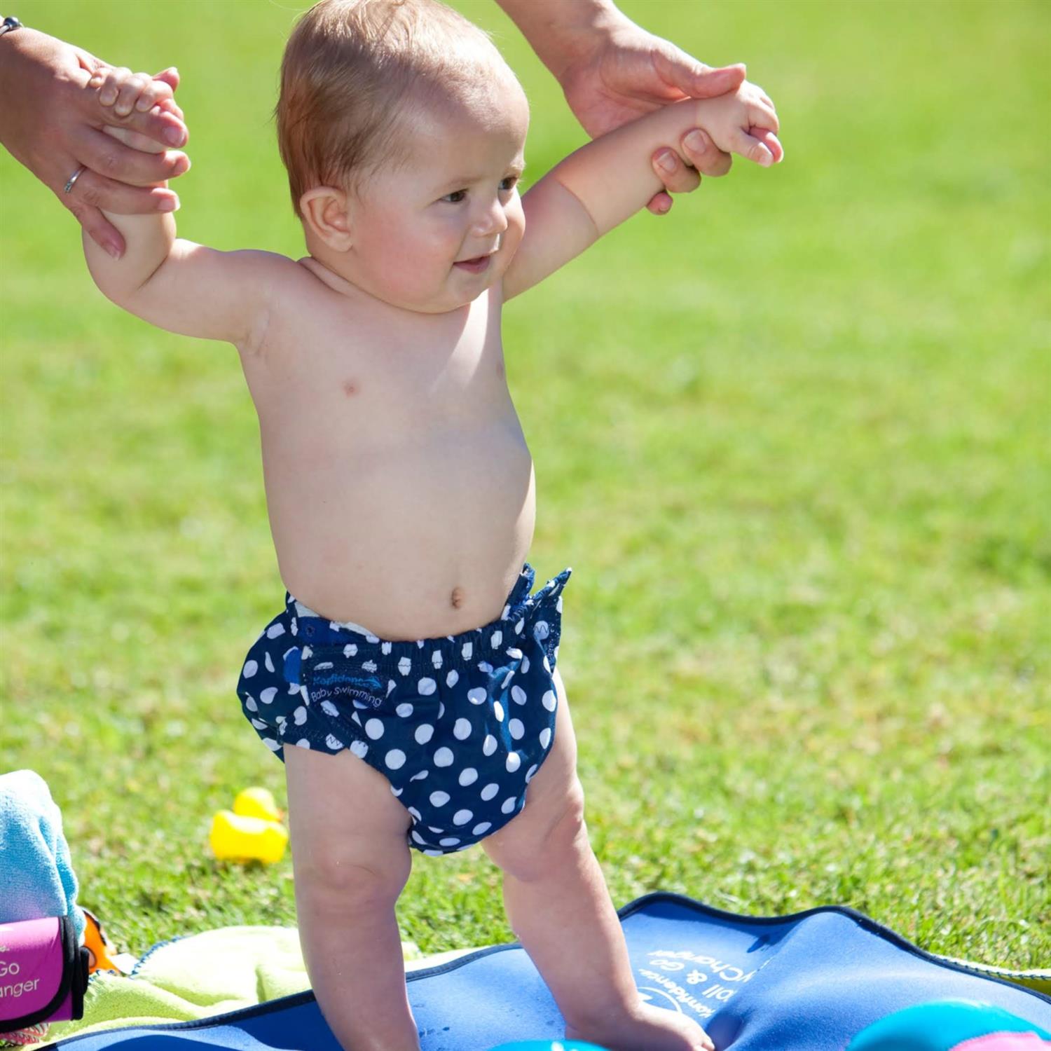 KONFIDENCE Schwimmwindel AquaNappy navy mit Punkten